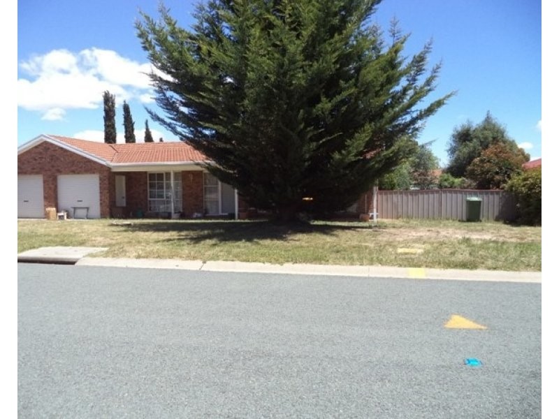7 Parkview Crescent, Jerrabomberra NSW 2619