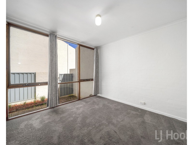 8/11-15 Campbell Street, Queanbeyan NSW 2620