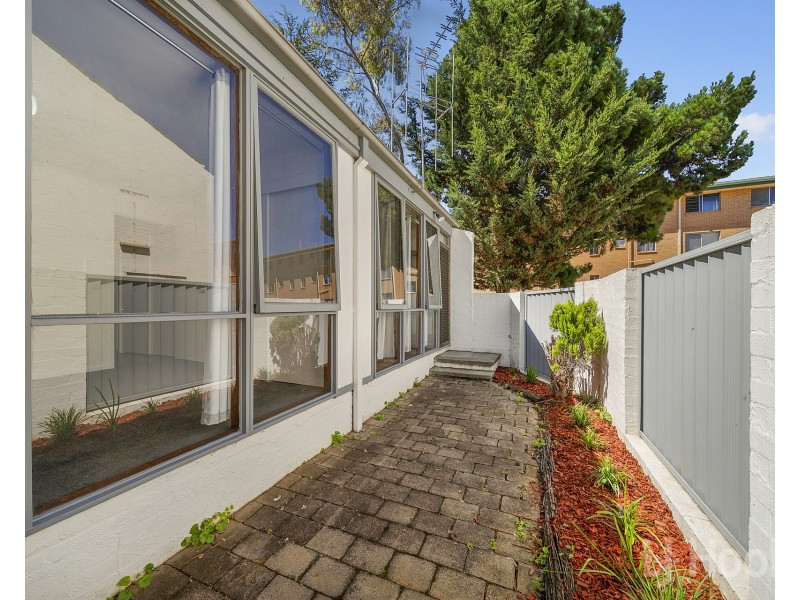 8/11-15 Campbell Street, Queanbeyan NSW 2620