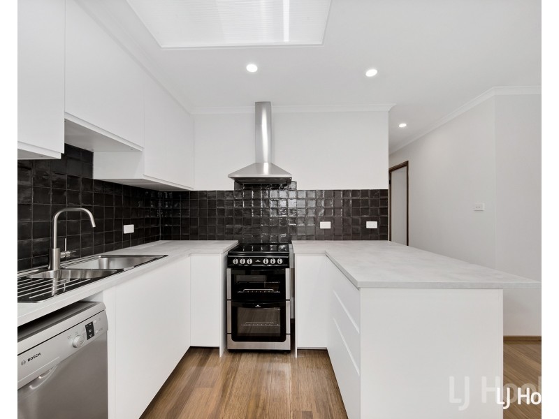 2/21 Ross Road, Queanbeyan East NSW 2620