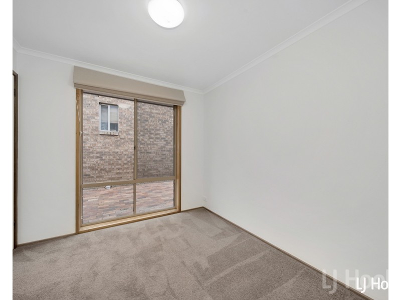 2/21 Ross Road, Queanbeyan East NSW 2620