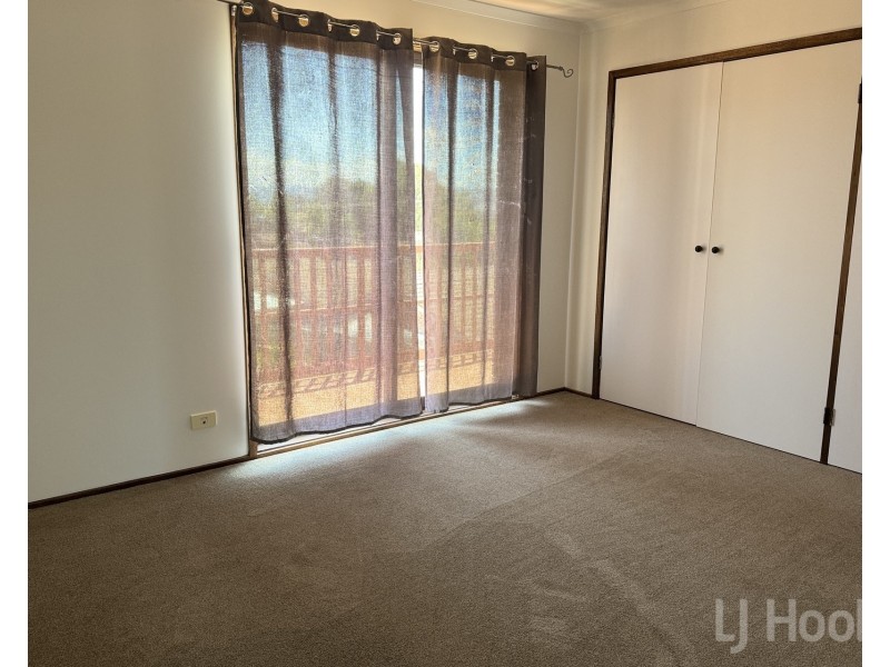 6/12 Hakea Street, Queanbeyan NSW 2620