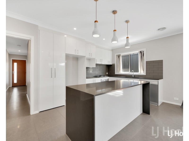 5 Tyrrell Street, Googong NSW 2620