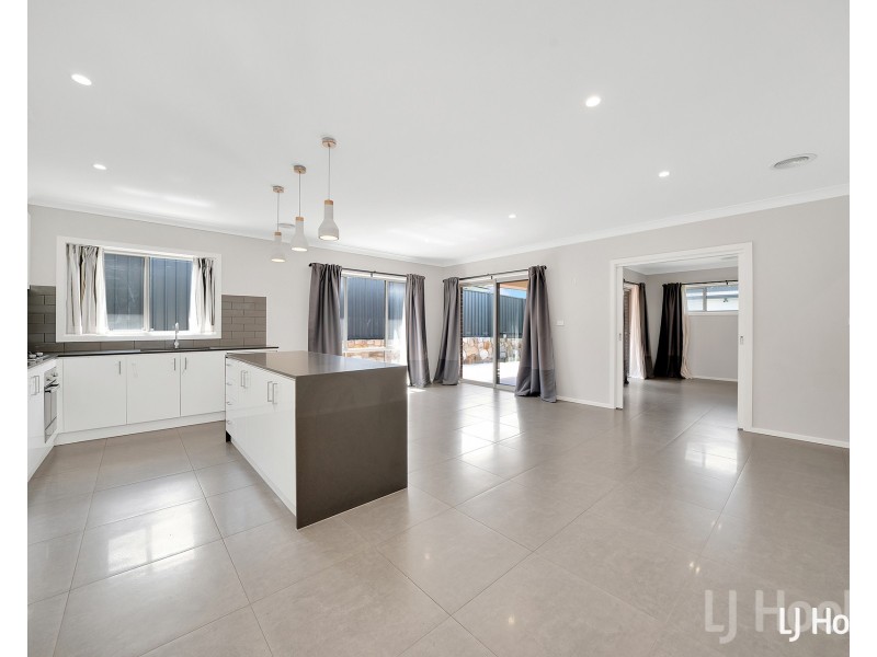 5 Tyrrell Street, Googong NSW 2620