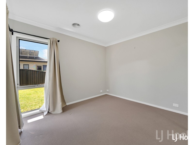 5 Tyrrell Street, Googong NSW 2620