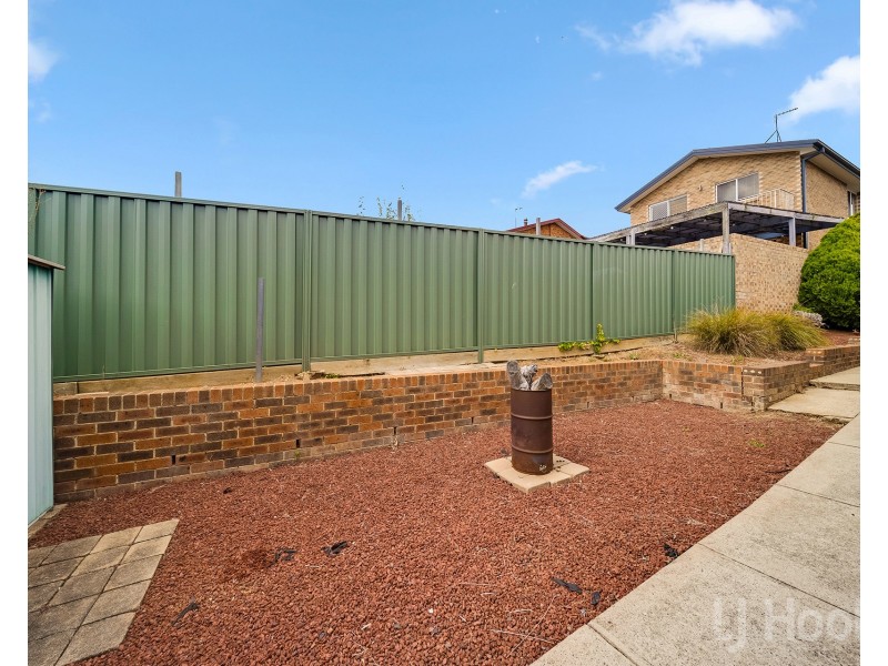 37 Sassafras Crescent, Queanbeyan NSW 2620
