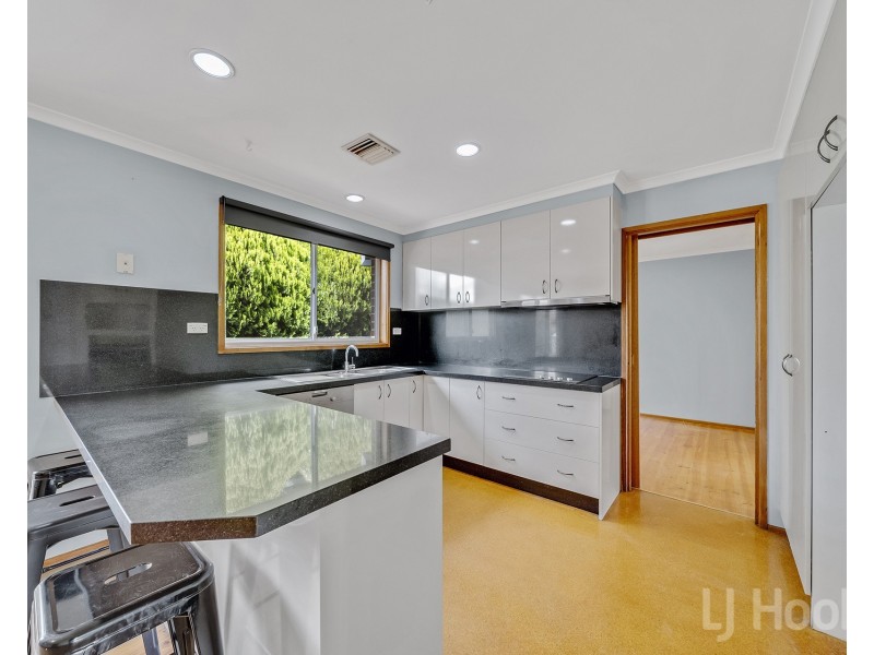 37 Sassafras Crescent, Queanbeyan NSW 2620