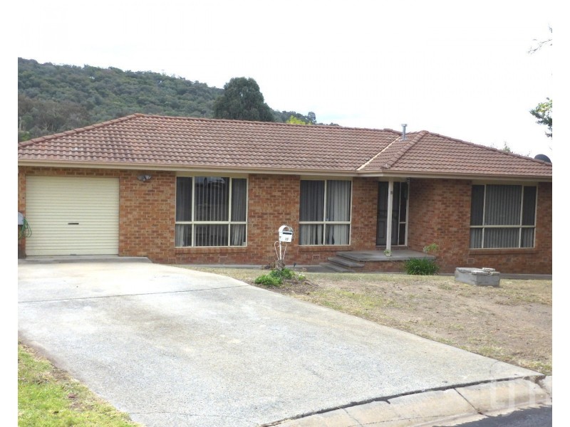 15 Morrison Place, Queanbeyan NSW 2620