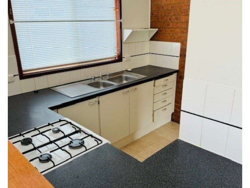 10/21 Elm Way, Jerrabomberra NSW 2619