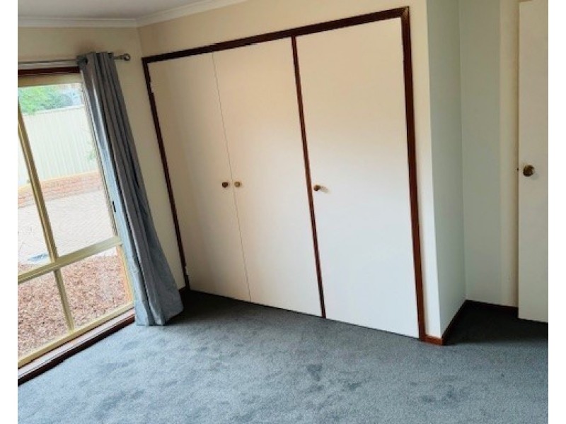 10/21 Elm Way, Jerrabomberra NSW 2619