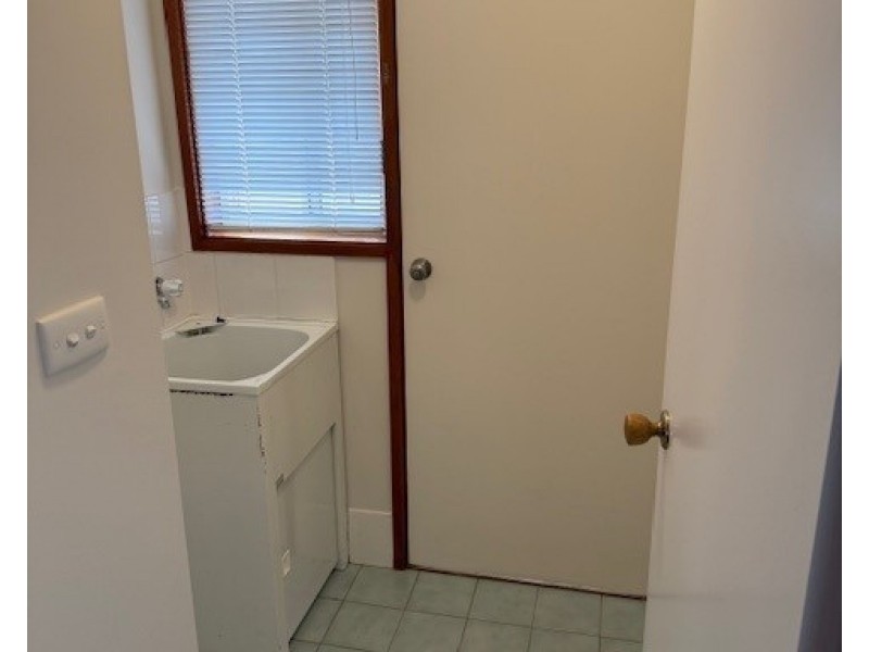 10/21 Elm Way, Jerrabomberra NSW 2619