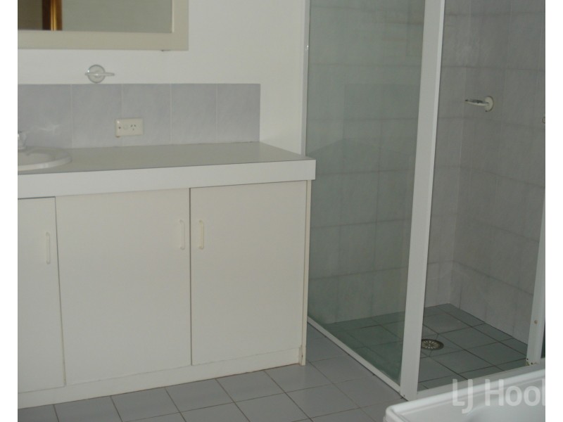 12 Parkview Crescent, Jerrabomberra NSW 2619