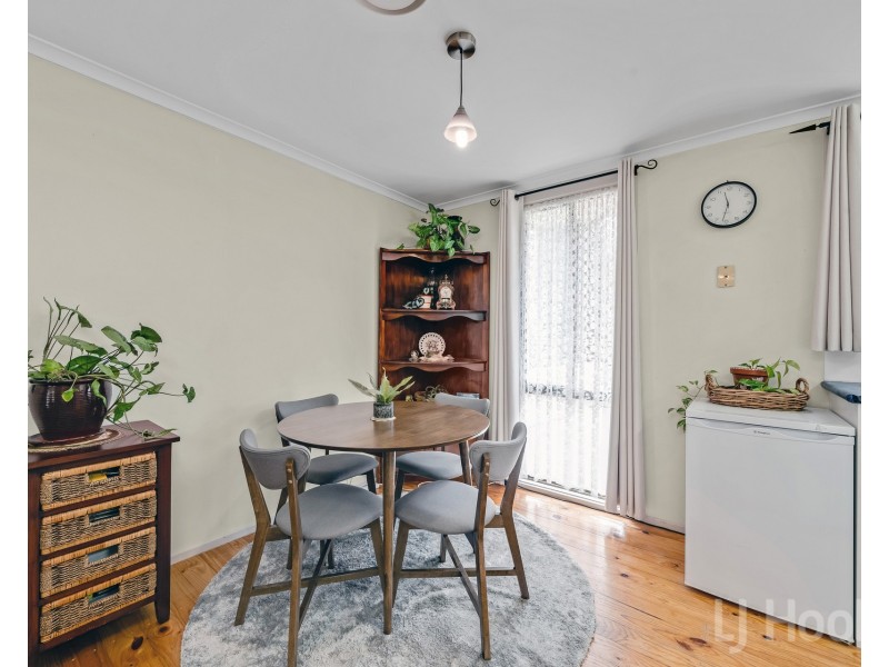 10 Sassafras Crescent, Karabar NSW 2620