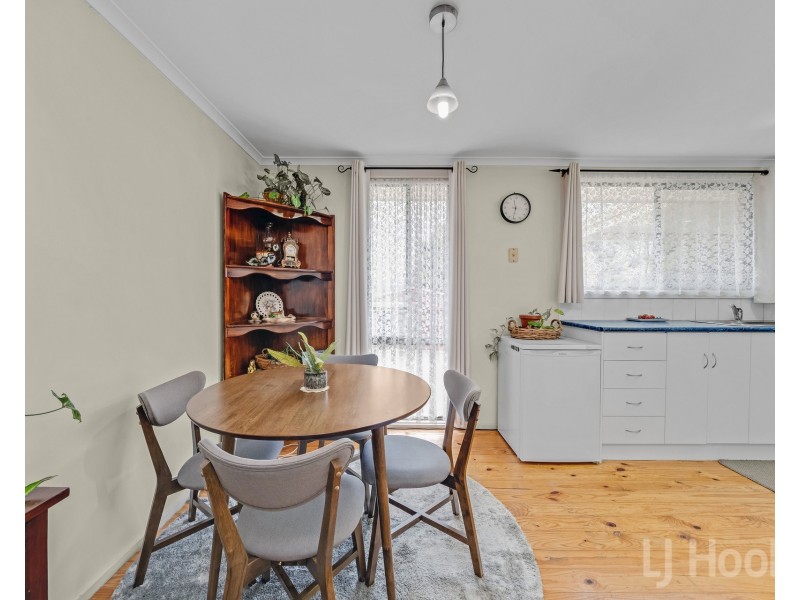 10 Sassafras Crescent, Karabar NSW 2620