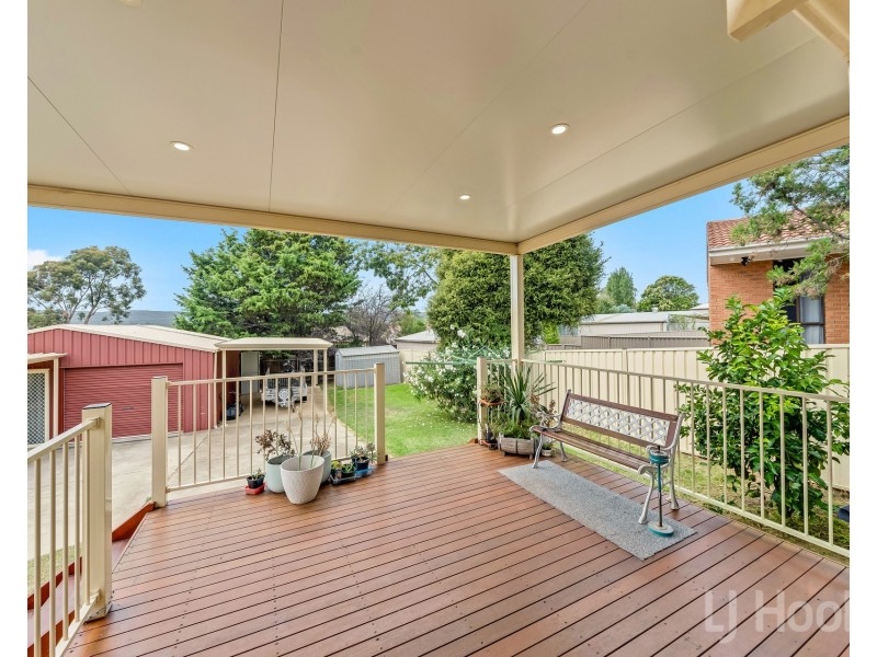 10 Sassafras Crescent, Karabar NSW 2620