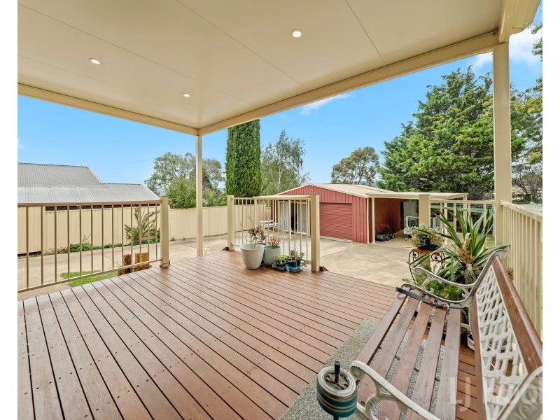 10 Sassafras Crescent, Karabar NSW 2620