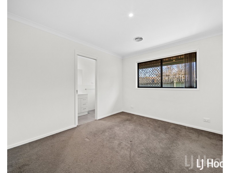 2/6 Waterloo Street, Queanbeyan East NSW 2620