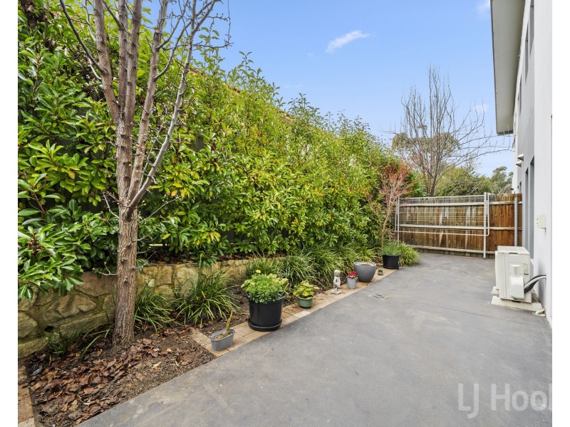 20/36 Antill Street, Queanbeyan NSW 2620