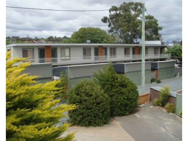 4/8 Davison Street, Queanbeyan NSW 2620