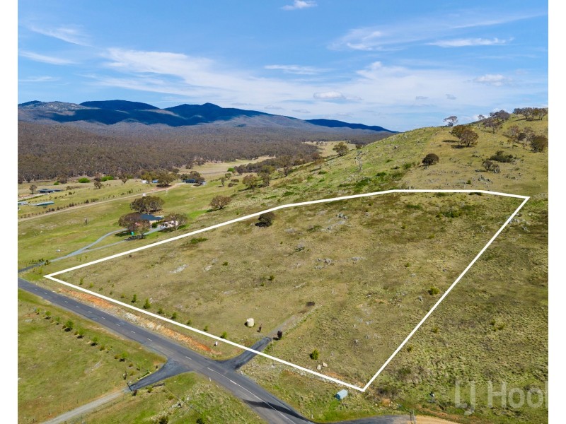 69 Captain Robertson Drive, Burra NSW 2620