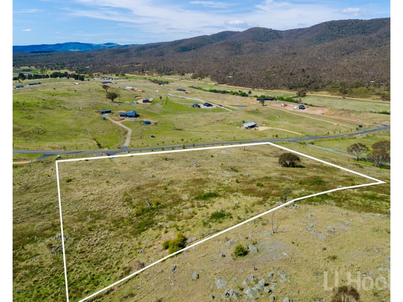 69 Captain Robertson Drive, Burra NSW 2620