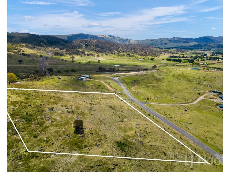 69 Captain Robertson Drive, Burra NSW 2620