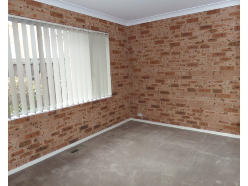 3/20 Blackall Avenue, Queanbeyan NSW 2620