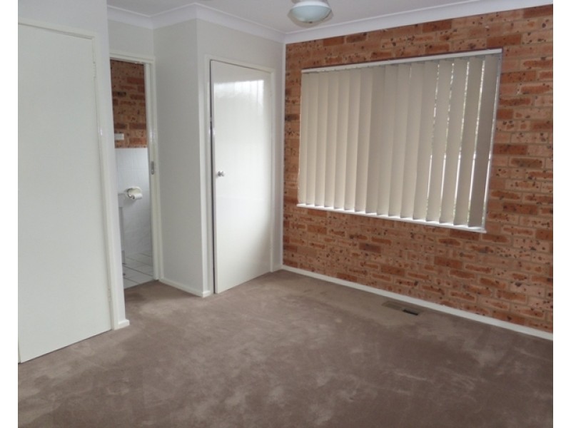 3/20 Blackall Avenue, Queanbeyan NSW 2620