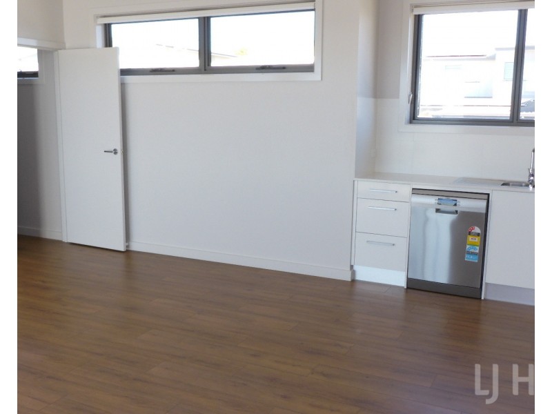 61A Beltana Avenue, Googong NSW 2620