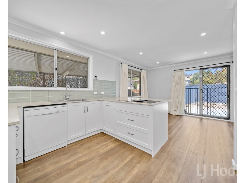 6 Laura Place, Karabar NSW 2620