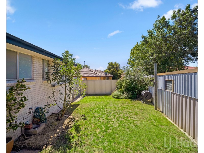 6 Laura Place, Karabar NSW 2620