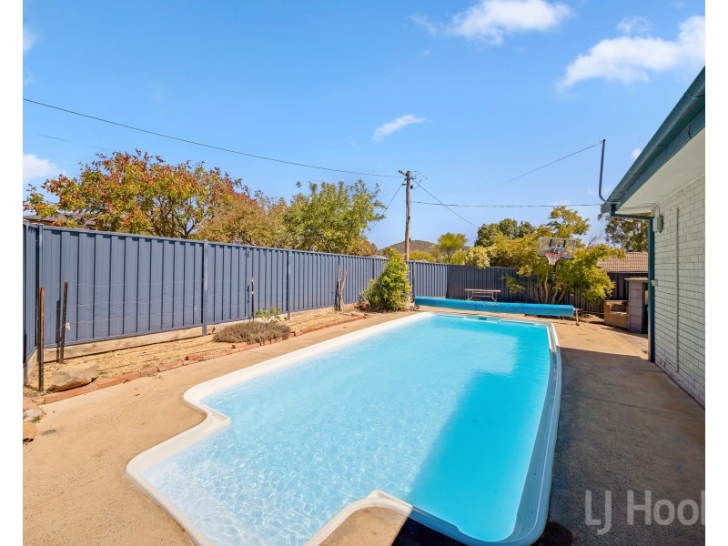 6 Laura Place, Karabar NSW 2620