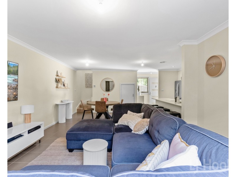 2/6 O’Neill Street, Queanbeyan East NSW 2620