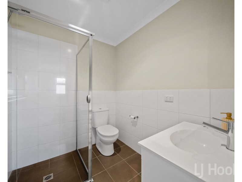 2/6 O’Neill Street, Queanbeyan East NSW 2620