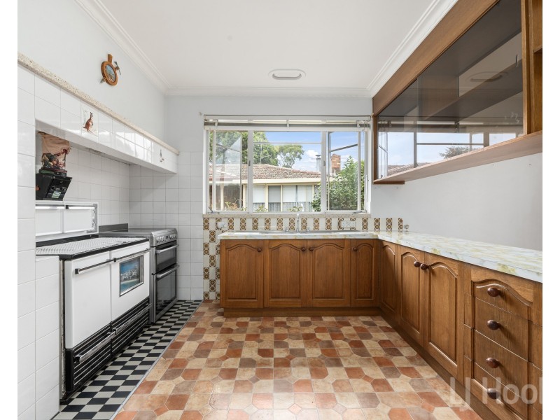 96 Stornaway Road, Queanbeyan NSW 2620