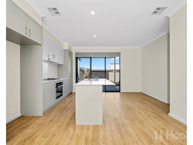 252 Gorman Drive, Googong NSW 2620