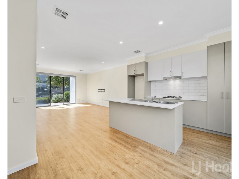 252 Gorman Drive, Googong NSW 2620