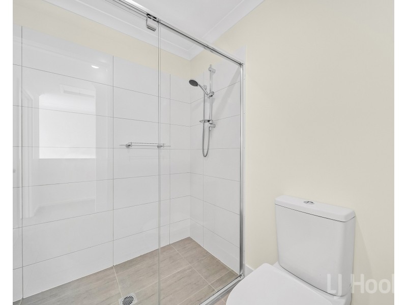 252 Gorman Drive, Googong NSW 2620