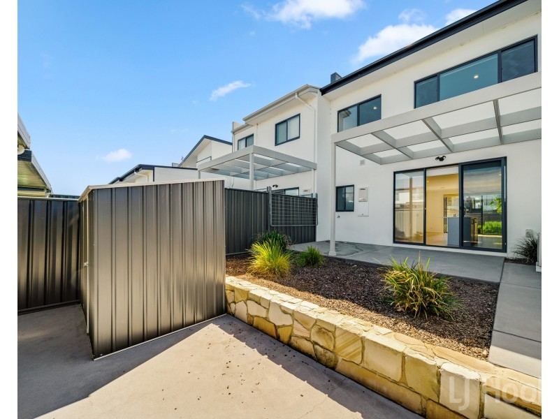 252 Gorman Drive, Googong NSW 2620