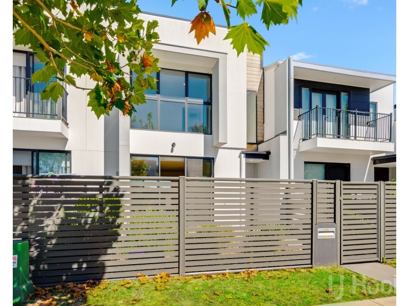 252 Gorman Drive, Googong NSW 2620