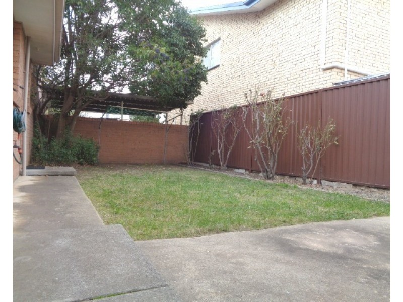 3/11 Donald Road, Queanbeyan NSW 2620