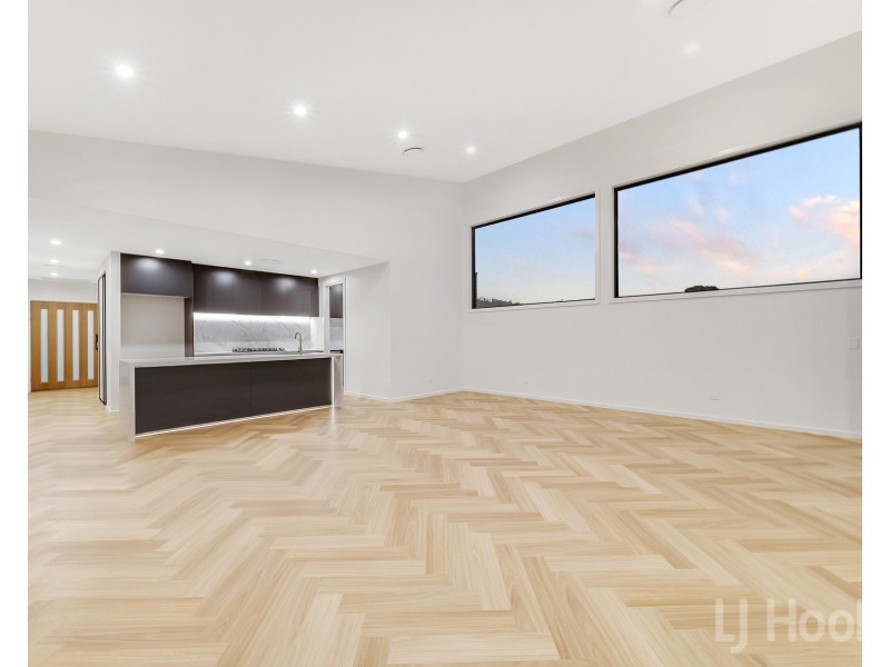 25 Lambrigg Road, Googong NSW 2620