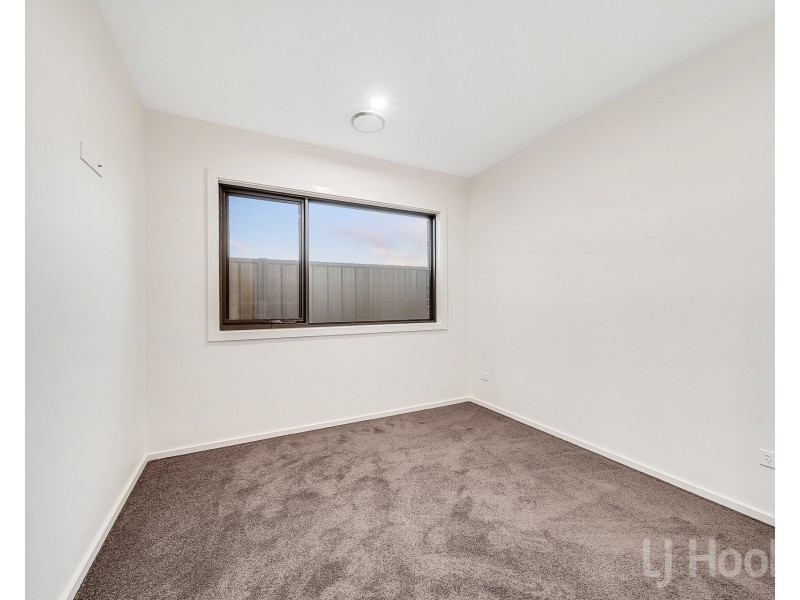 25 Lambrigg Road, Googong NSW 2620