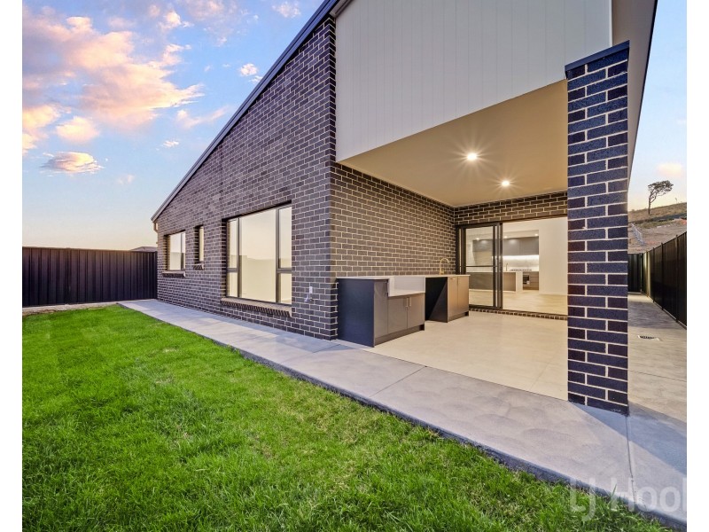 25 Lambrigg Road, Googong NSW 2620