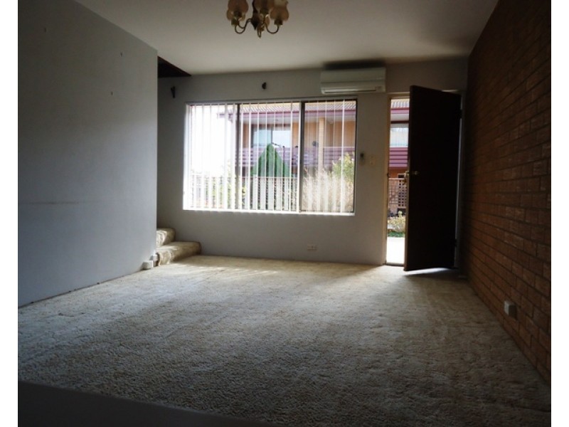 3/41 Atkinson Street, Queanbeyan NSW 2620