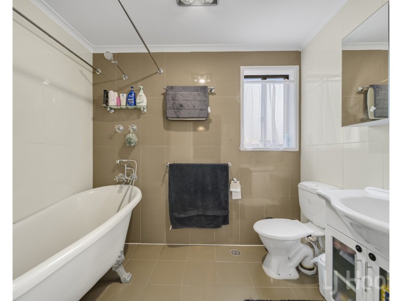 15/11 Donald Road, Queanbeyan NSW 2620