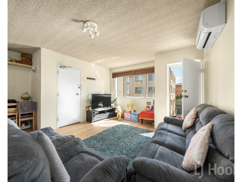 20/48 Trinculo Place, Queanbeyan East NSW 2620