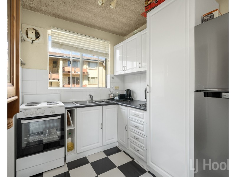 20/48 Trinculo Place, Queanbeyan East NSW 2620