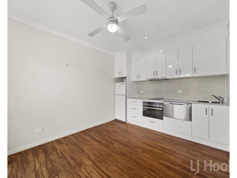6/13-15 Gilmore Place, Queanbeyan West NSW 2620