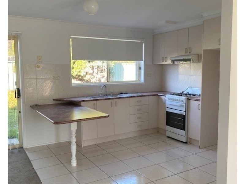 6/3 Yarrow Street, Queanbeyan NSW 2620